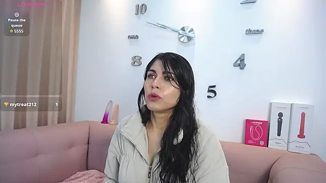 Melodi Roux online show from 01.10.26