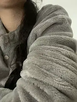 Snapshot of Lina-lolo chatting on 02.20.25 Lina-lolo online show from 02.20.25