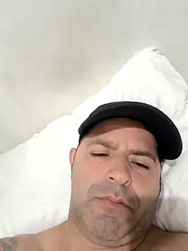 Marciogrei online show from 10.16.25