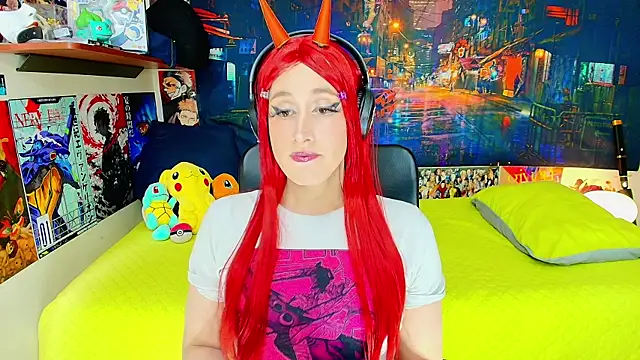 Snapshot of HakuRukushka chatting on 10.27.25 HakuRukushka online show from 10.27.25