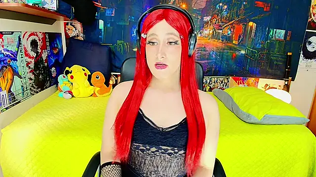 Snapshot of HakuRukushka chatting on 11.01.25 HakuRukushka online show from 11.01.25