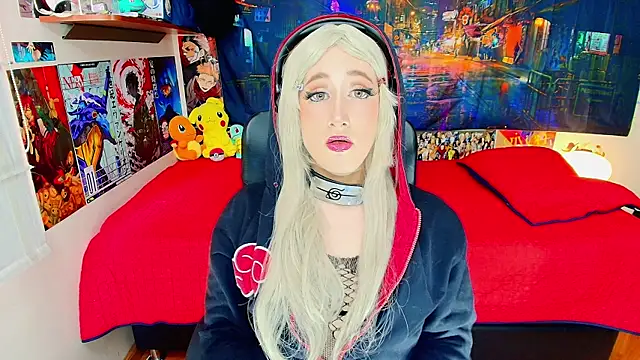 Snapshot of HakuRukushka chatting on 11.10.25 HakuRukushka online show from 11.10.25