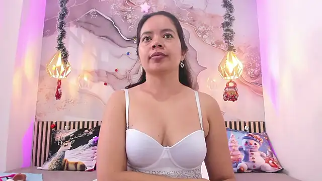 EvelynSweet1 online show from 01.10.26