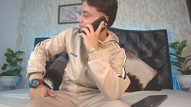 Snapshot of MattDevon chatting on 02.13.26 MattDevon online show from 02.13.26