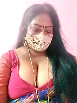 Snapshot of maniisha chatting on 02.09.25 maniisha online show from 02.09.25