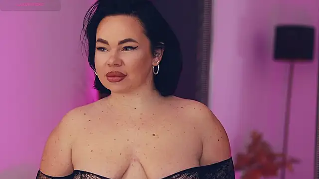 MissLilaa online show from 11.10.25