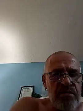 Snapshot of geilerschwanz64 chatting on 01.17.25 geilerschwanz64 online show from 01.17.25