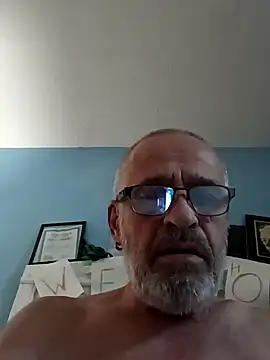 Snapshot of geilerschwanz64 chatting on 01.23.25 geilerschwanz64 online show from 01.23.25