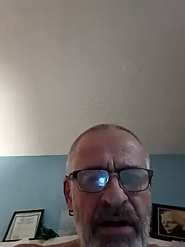 Snapshot of geilerschwanz64 chatting on 01.24.25 geilerschwanz64 online show from 01.24.25
