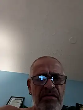 Snapshot of geilerschwanz64 chatting on 02.08.25 geilerschwanz64 online show from 02.08.25