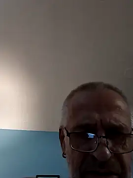 Snapshot of geilerschwanz64 chatting on 02.25.25 geilerschwanz64 online show from 02.25.25