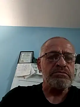 Snapshot of geilerschwanz64 chatting on 03.07.25 geilerschwanz64 online show from 03.07.25
