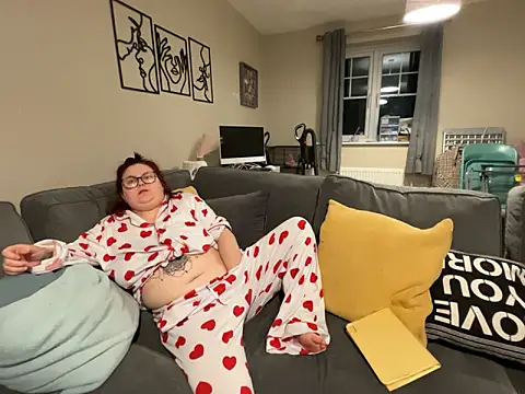 Snapshot of Tallulah-mae-xoxox chatting on 01.27.25 Tallulah-mae-xoxox online show from 01.27.25