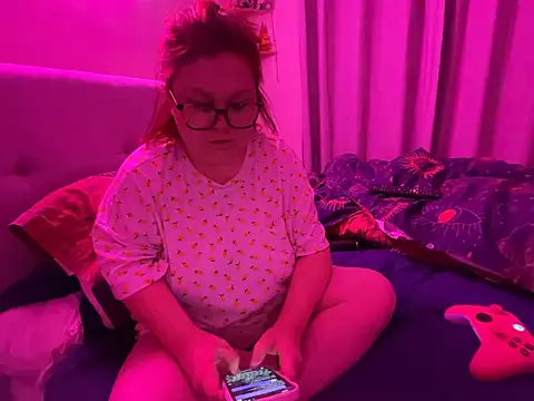 Snapshot of Tallulah-mae-xoxox chatting on 02.01.25 Tallulah-mae-xoxox online show from 02.01.25