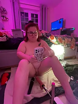Snapshot of Tallulah-mae-xoxox chatting on 02.16.25 Tallulah-mae-xoxox online show from 02.16.25