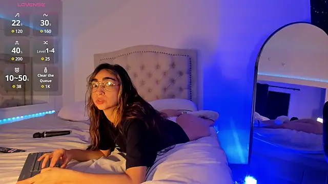 Scarlett grand online show from 12.07.24