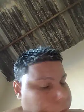 Snapshot of Bissexual3 chatting on 07.16.26 Bissexual3 online show from 07.16.26