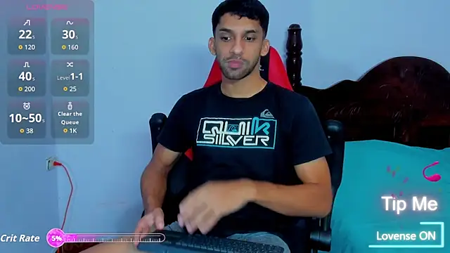 Snapshot of mike_shelby21 chatting on 12.04.25 mike shelby21 online show from 12.04.25