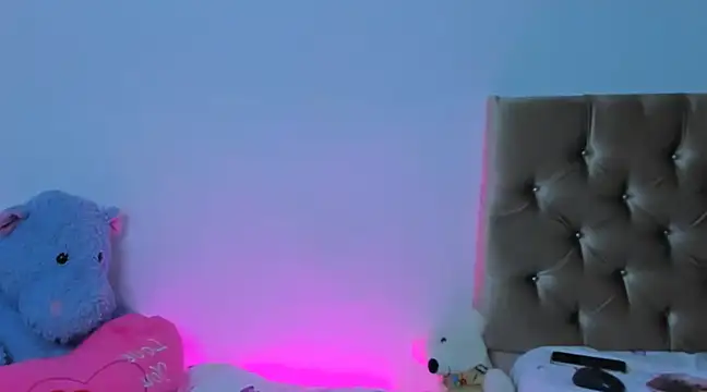 StassieBell online show from 02.13.25