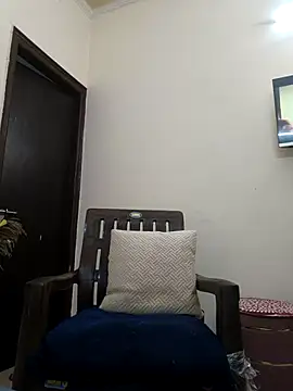 Snapshot of Archi-07 chatting on 03.04.25 Archi-07 online show from 03.04.25