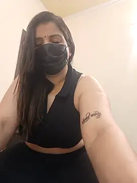 Snapshot of Archi-07 chatting on 03.10.25 Archi-07 online show from 03.10.25