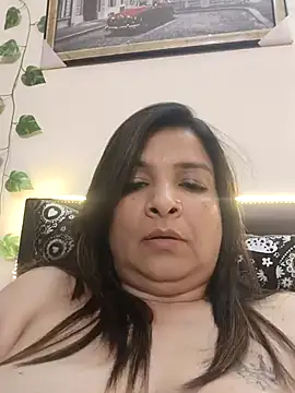 Snapshot of Archi-07 chatting on 03.12.25 Archi-07 online show from 03.12.25