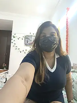 Snapshot of Archi-07 chatting on 09.09.25 Archi-07 online show from 09.09.25