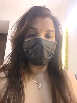 Snapshot of Archi-07 chatting on 09.21.25 Archi-07 online show from 09.21.25