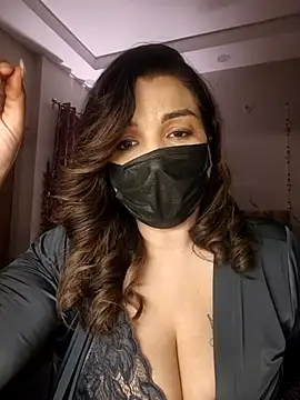 Snapshot of Archi-07 chatting on 12.02.25 Archi-07 online show from 12.02.25