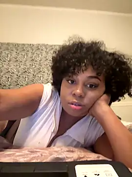 camiliaskye online show from 10.10.25