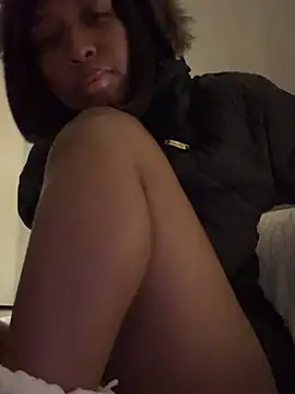 IamCrystal2 online show from 12.29.24