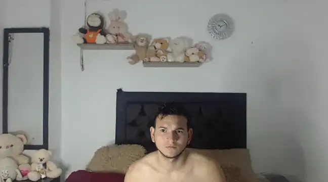 Snapshot of Latin_Boy24 chatting on 03.12.25 Latin Boy24 online show from 03.12.25