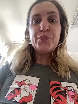 Snapshot of Bia_sexynovaes chatting on 02.10.26 Bia sexynovaes online show from 02.10.26