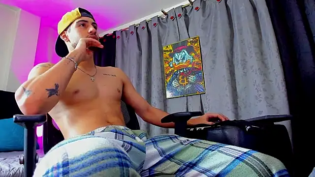 Giomar Reyes online show from 02.18.26