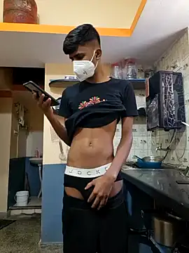 KissesBoyAD online show from 12.15.24