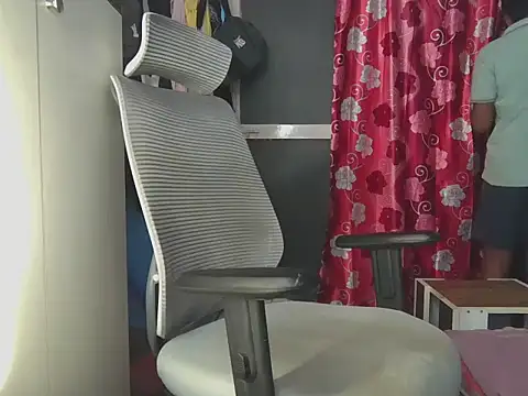 KissesBoyAD online show from 02.23.26