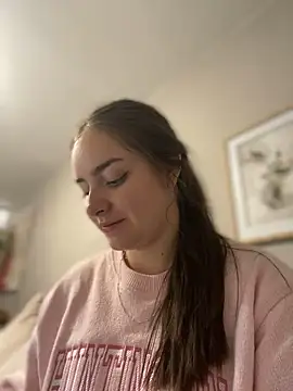 imlindapink online show from 01.29.25