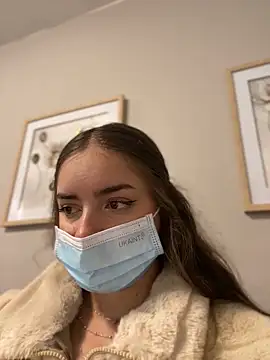 imlindapink online show from 01.31.25