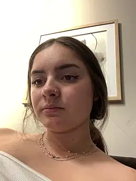 imlindapink online show from 02.21.25