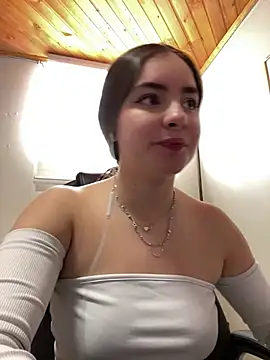 imlindapink online show from 03.03.25