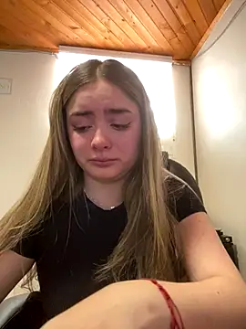 imlindapink online show from 09.17.25