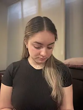 imlindapink online show from 11.11.25