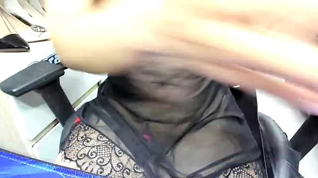 Snapshot of Hotqueensex chatting on 01.13.26 Hotqueensex online show from 01.13.26