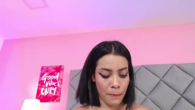 SaraSchmitt online show from 03.08.25