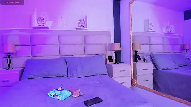 JulietaKane online show from 12.14.24