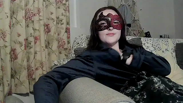 LexiSnowUK online show from 03.18.26