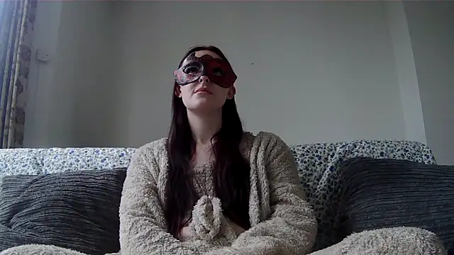 LexiSnowUK online show from 03.27.26