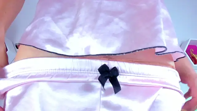  jade white  online show from 01.22.25