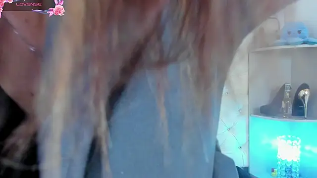  jade white  online show from 03.13.25