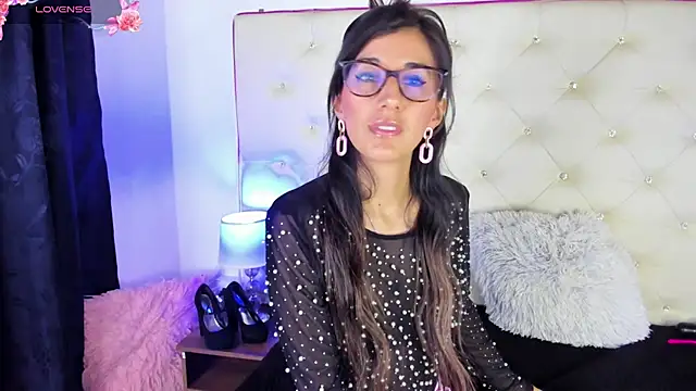  jade white  online show from 03.14.25